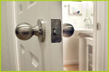 Expert Locksmith Services Mesa, AZ 480-336-1945 Expert Locksmith Services Mesa, AZ 480-336-1945 - 14-unlock-door
